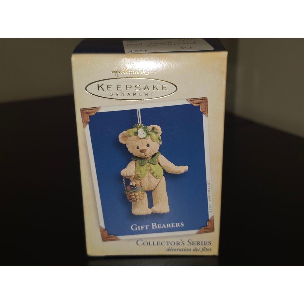 Gift Bearers #7 in the Series Hallmark Keepsake Collectors Ornament NIB 2005